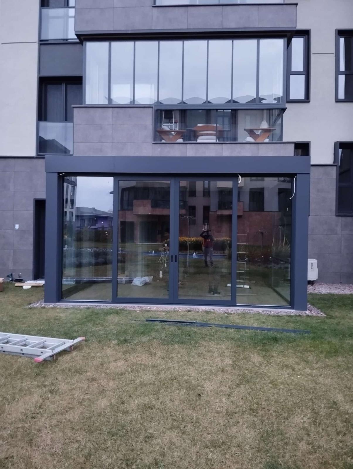 Kış Bahçesi Ve Giyotin 48